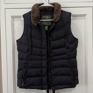 Eddie Bauer Vest Women’s Medium Premium Quilted goose Down,Faux Fur collar,Black